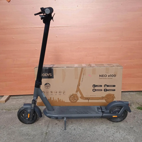 Odys-NEO-e100-E-Scooter.-REVIEW..png