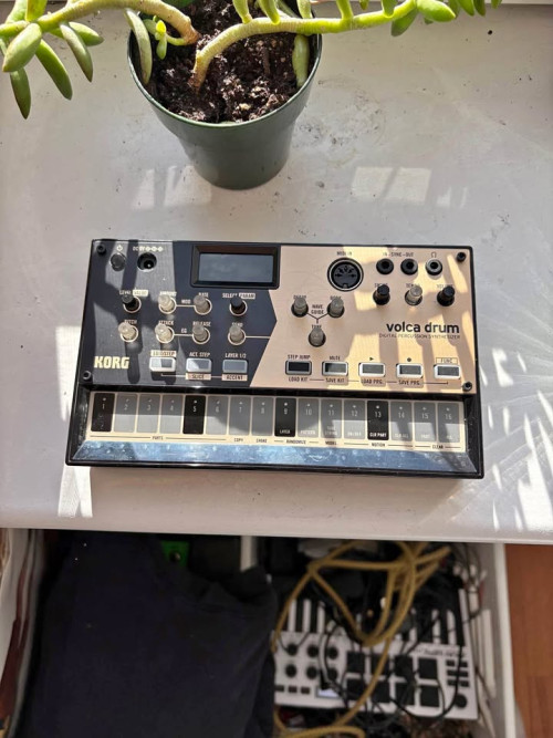 Korg-Volca-Drum.jpg